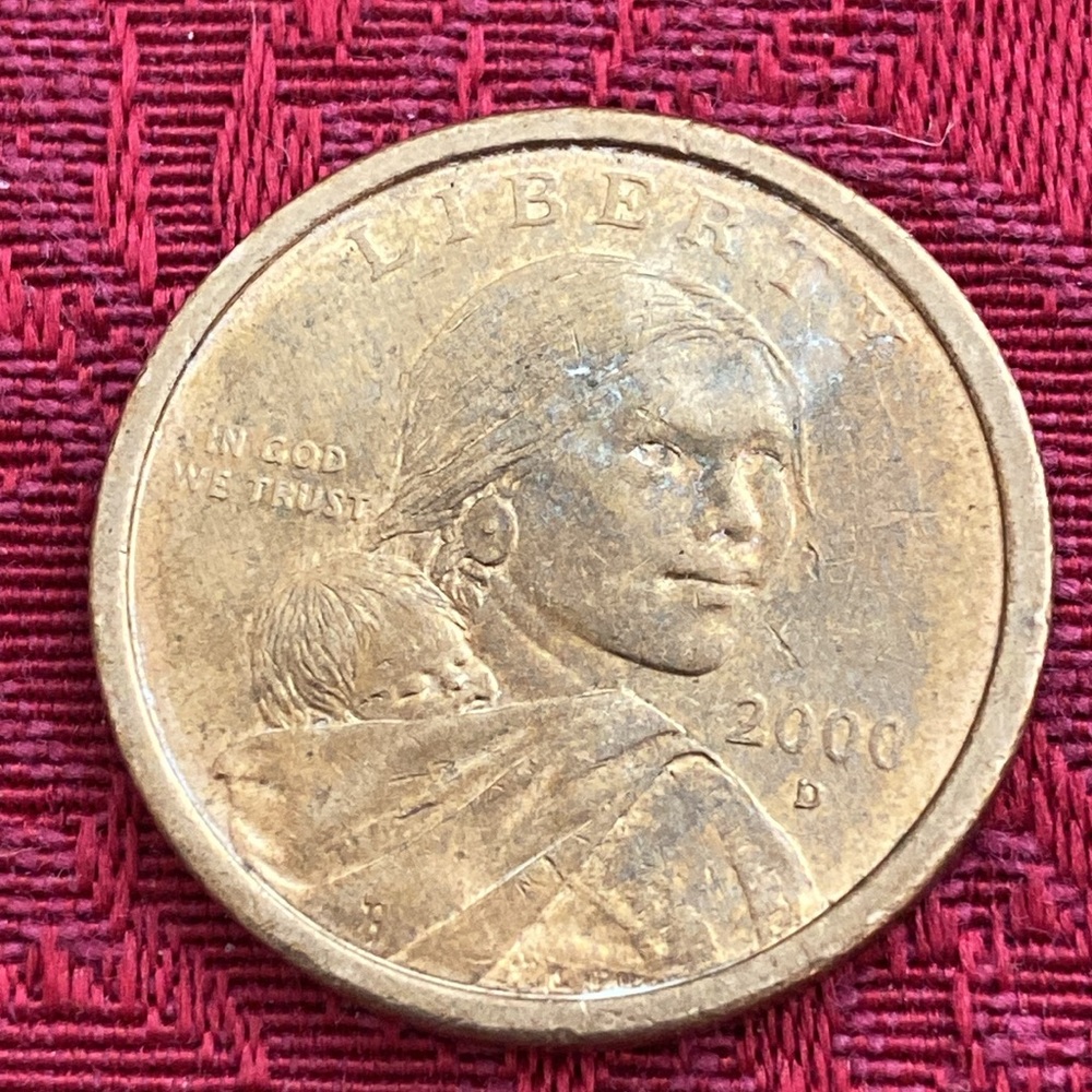 Vintage 2000 D Sacagawea Dollar Coin